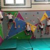 Elkészült a sport mászófal az iskola tornatermében