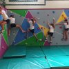 Elkészült a sport mászófal az iskola tornatermében